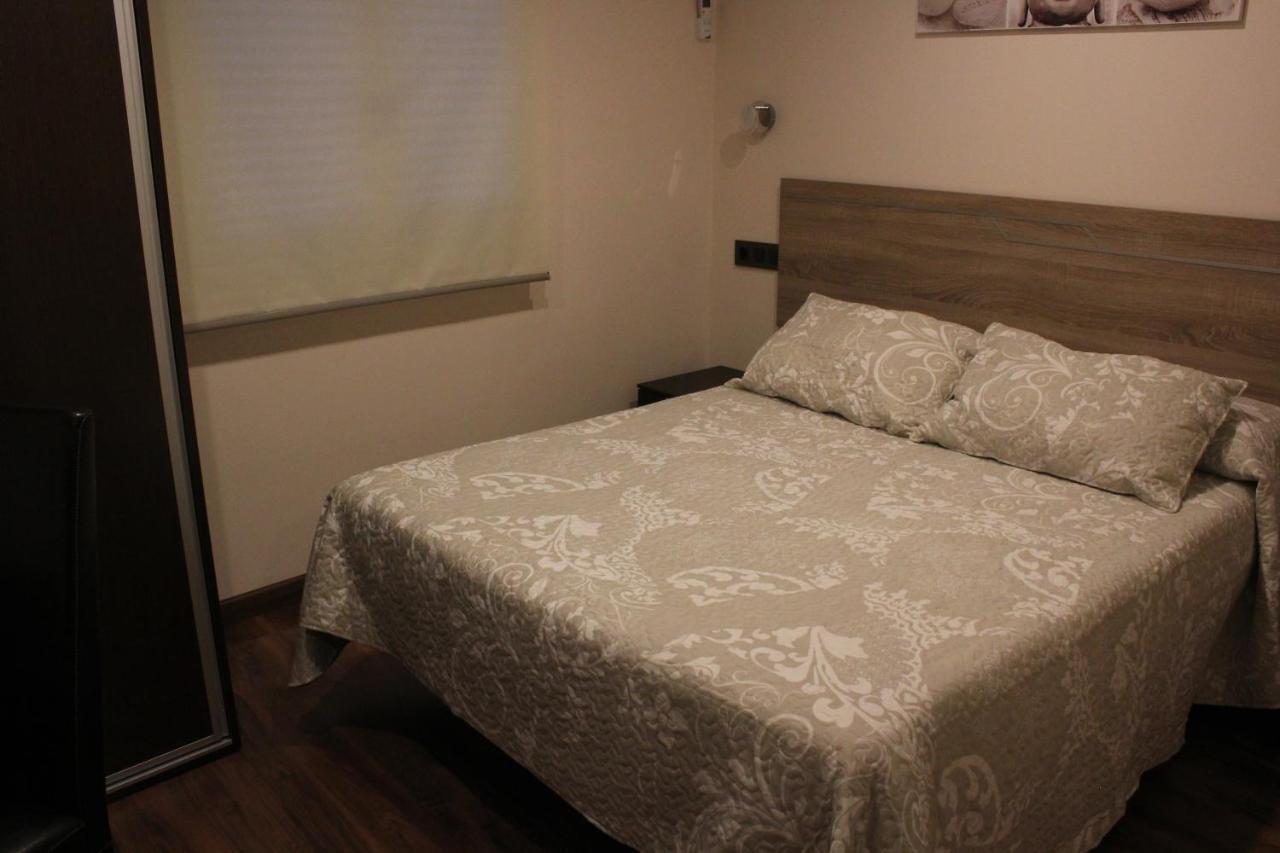 Hostal Extremeno เบคาร์ ภายนอก รูปภาพ