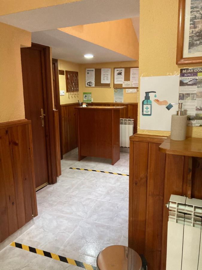Hostal Extremeno เบคาร์ ภายนอก รูปภาพ